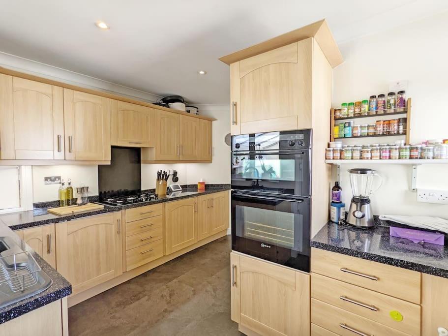 Beach View Middleton-on-Sea Exterior foto