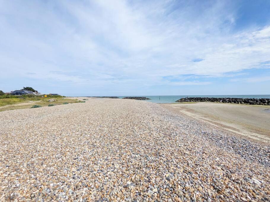 Beach View Middleton-on-Sea Exterior foto